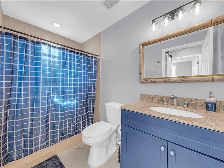 2750 Manorca Ave #A — Photo 14