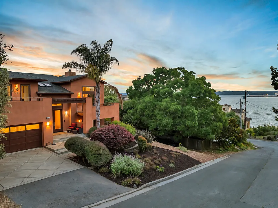 535 Santa Fe Ave
