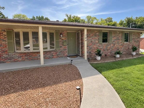 704 Glendale Dr, Jefferson City, MO 65109