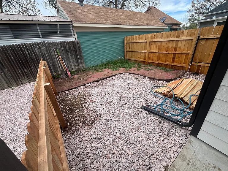 1222 E 3rd St — Photo 16