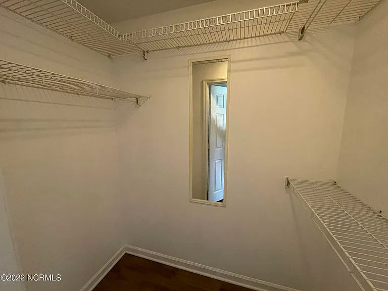 803 Dover St — Photo 10