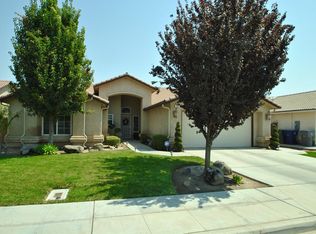 191 Santa Lucia Dr, Madera, CA