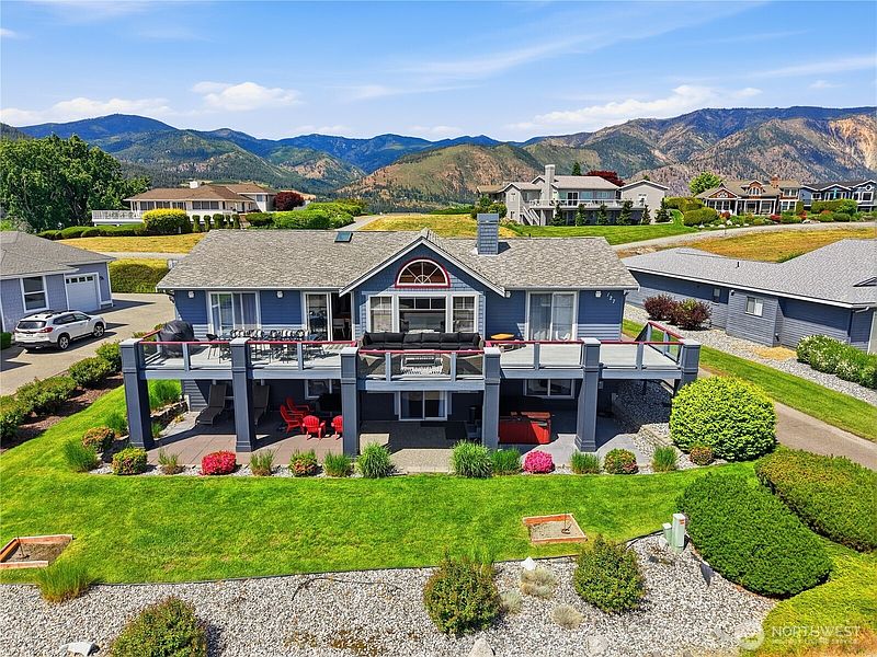 2nd image of 127 Chelan View Drive