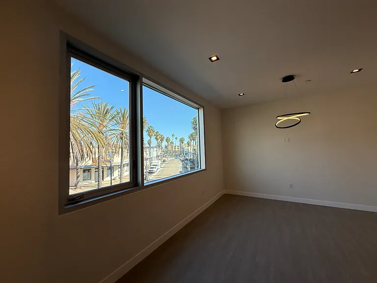 495 Promenade Ave — Photo 28