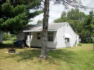 4269 Army Depot Rd, Savanna, IL 61074