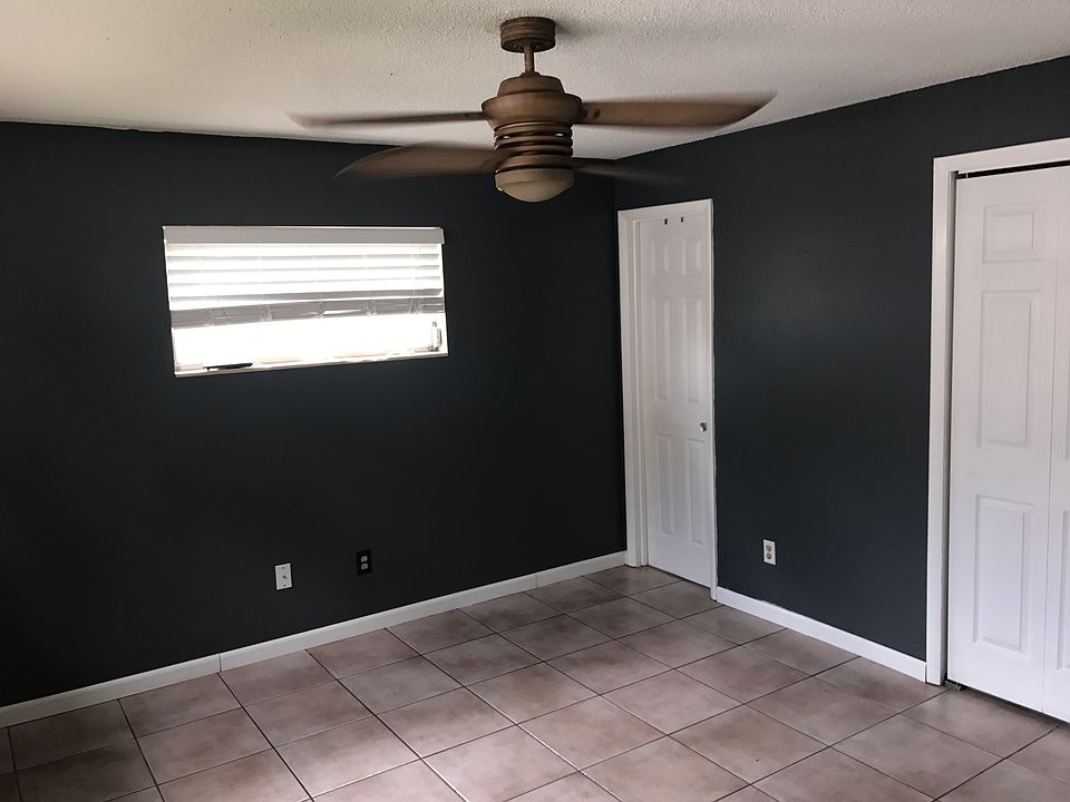 1st image of 502 Coachlight Way