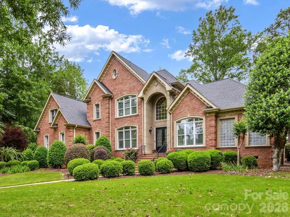 1200 Firethorne Club Dr, Waxhaw, NC 28173