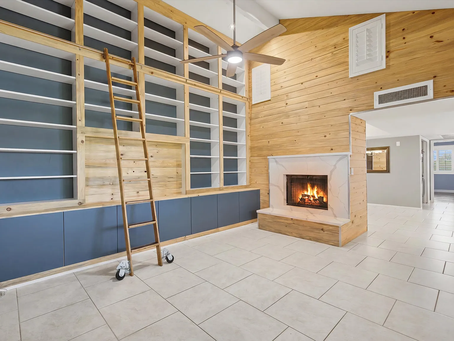 7800 E Lincoln Dr — Photo 1