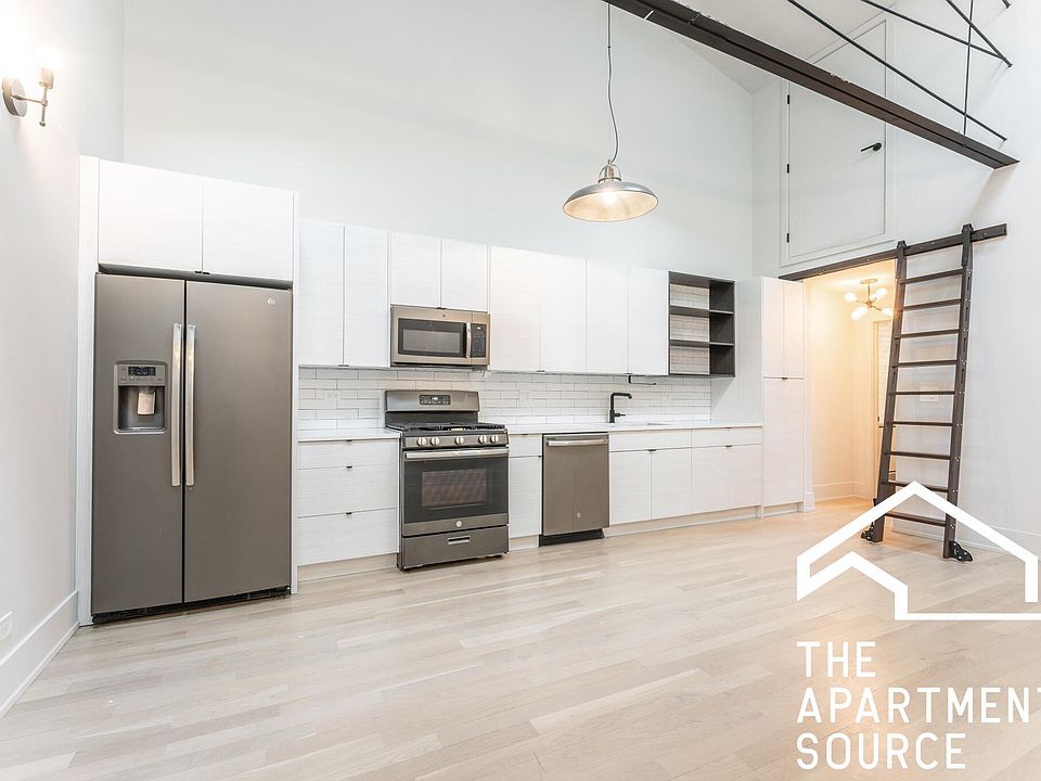 1st image of 3059 W Logan Blvd #5