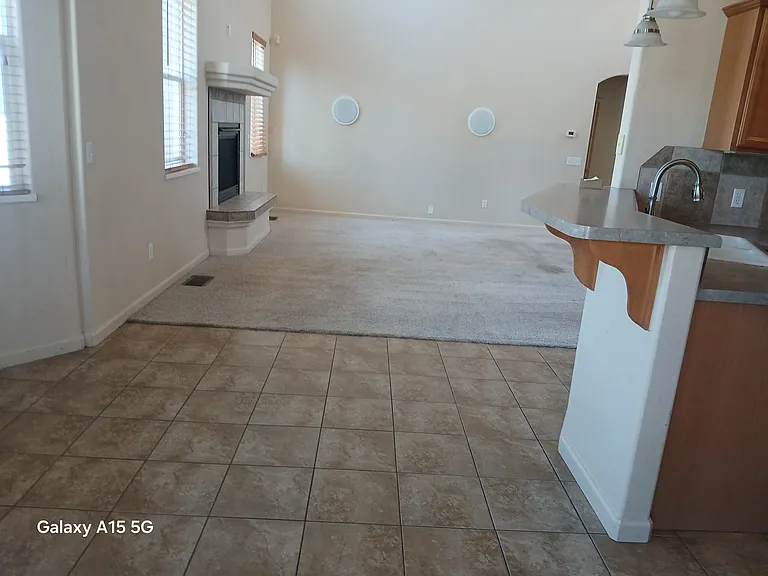 630 Sovereign Ln — Photo 9