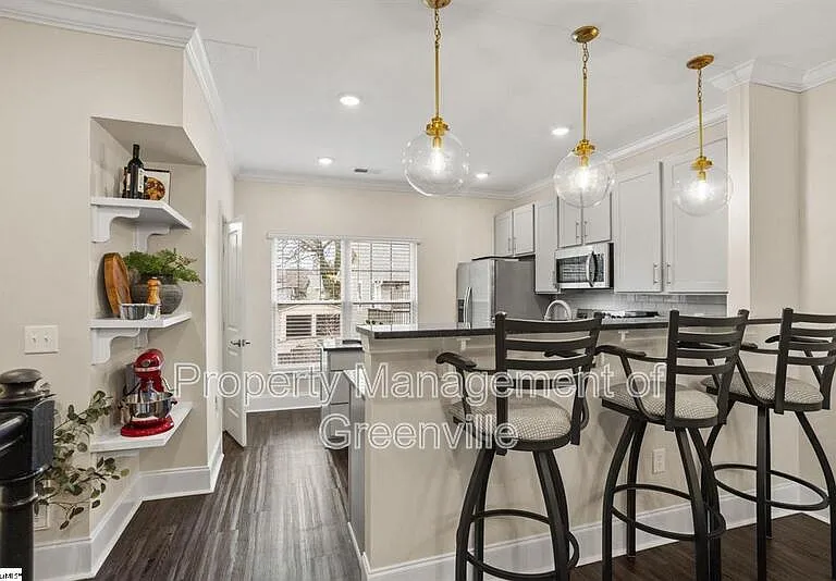 1505 E North St #2101 — Photo 8