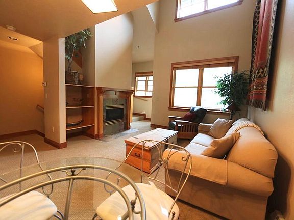 2nd image of 675 Deer Valley Dr #25