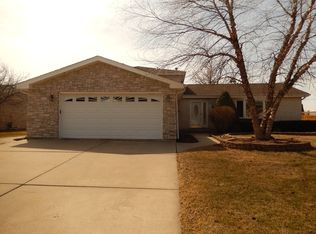 1305 Washburn Way, Lockport, IL 60441