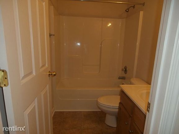 553downstairsbathroom