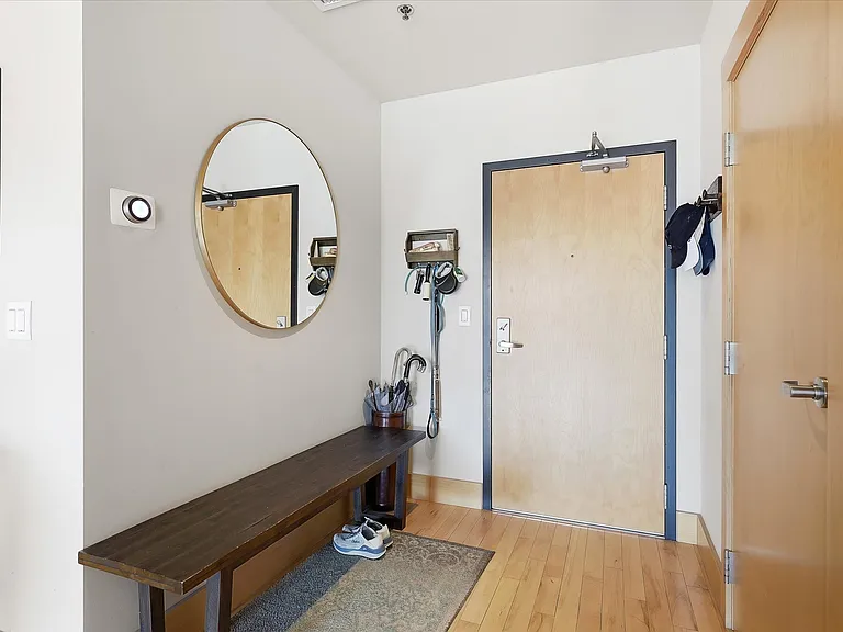 525 3rd St #509 — Photo 32
