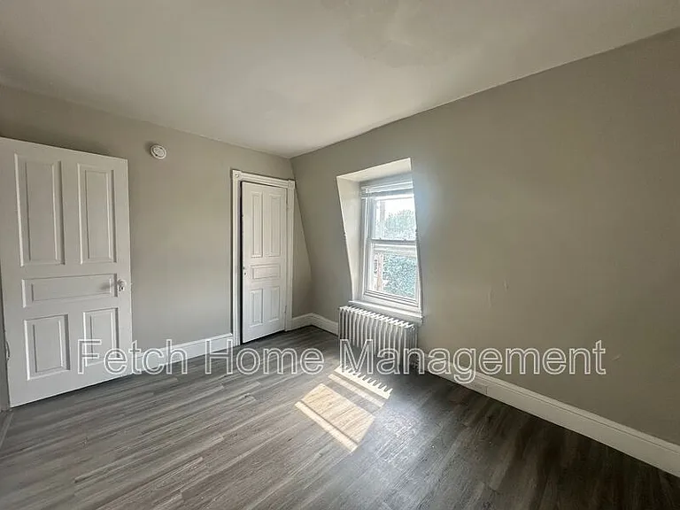 100 Windsor St #3 — Photo 14