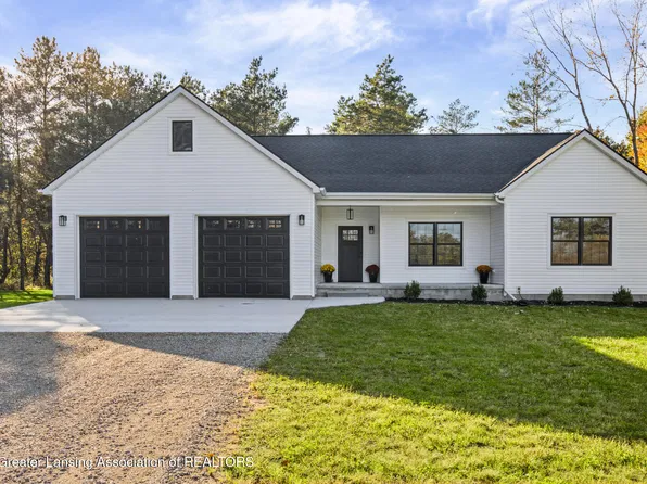 4033 Burkley Rd, Williamston, MI 48895