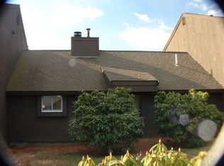 35 Ships View Ter, Bourne, MA 02532