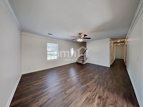 3rd image of 6827 Riverwalk Blvd