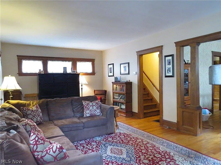 17469 Norton Ave — Photo 2
