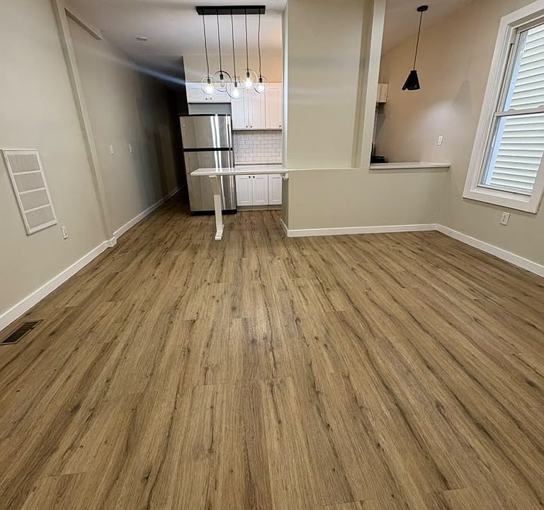 1st image of 139 N 11th St