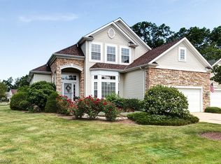 11371 S Forest Dr, Painesville, OH 44077