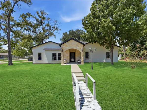 8005 Shagwood Dr, Houston, TX 77049