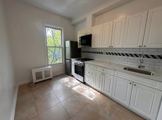 927 Grand St APT 3F, Brooklyn, NY 11211