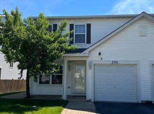 725 Zachary Dr, Romeoville, IL 60446