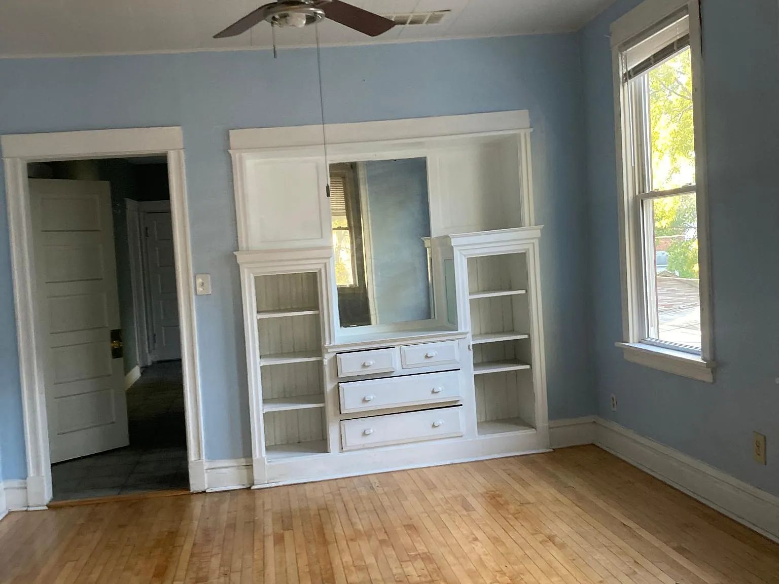 4724 N Kennicott Ave — Photo 4