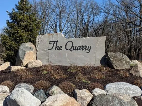 198 Big Rock Pass, Huntertown, IN 46748