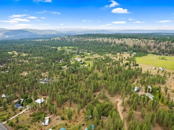 7748 Chamokane St, Ford, WA 99013