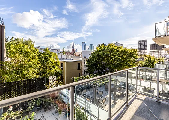 Rented by Modern Spaces | media 15