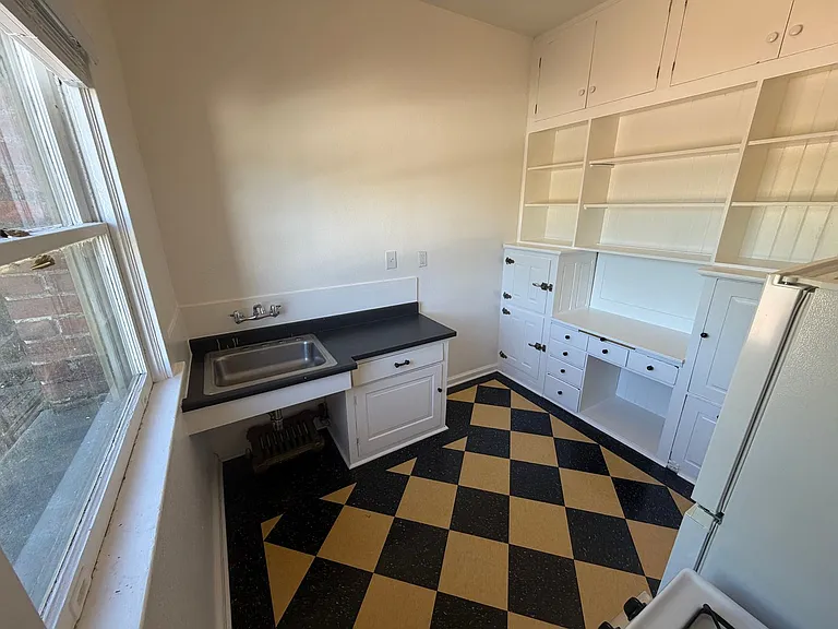 415 NW 21st Ave — Photo 12