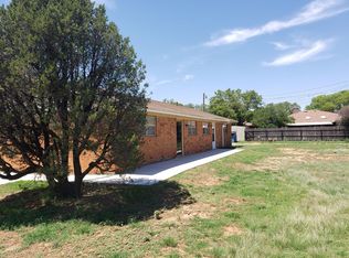 1312 Quaker St, Slaton, TX 79364