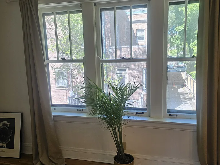 5237 S University Ave — Photo 3