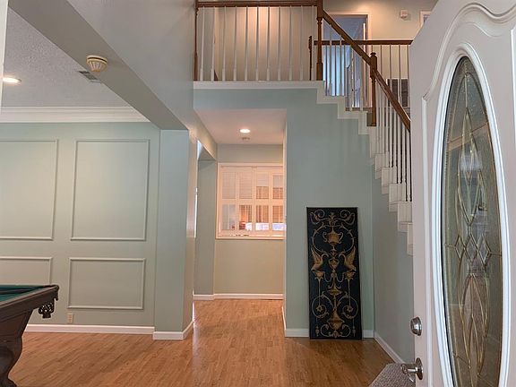 FRONT DOOR WITH OVAL GLASS WINDOW