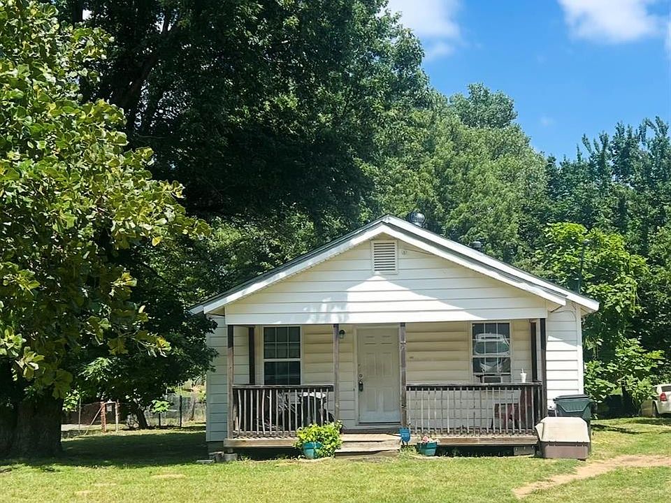 1st image of 3012 N Trosper Dr