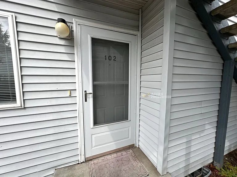 730 SE 8th Ave #F102 — Photo 3