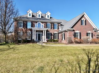 318 Vonder Ln, Geneva, IL 60134