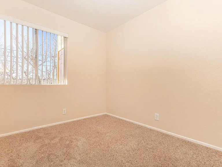 Desert Heights Apartment Homes — Photo 43