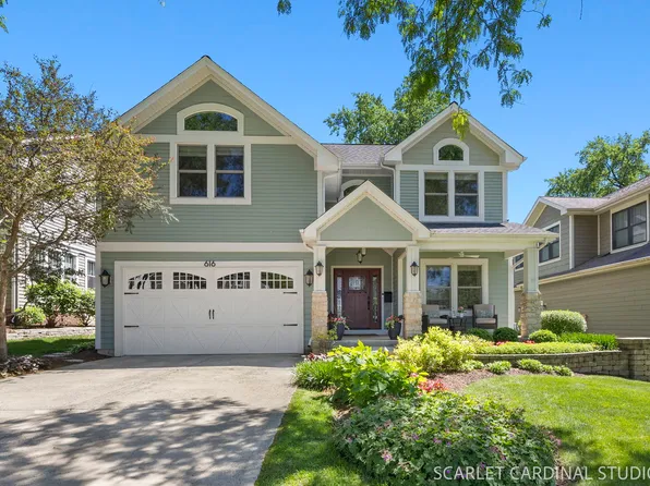 616 E Willow Ave, Wheaton, IL 60187