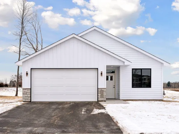 717 Margaret Ln NE, Isanti, MN 55040