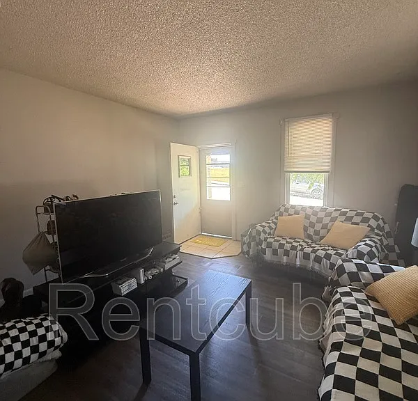 232 Cardiff St — Photo 3