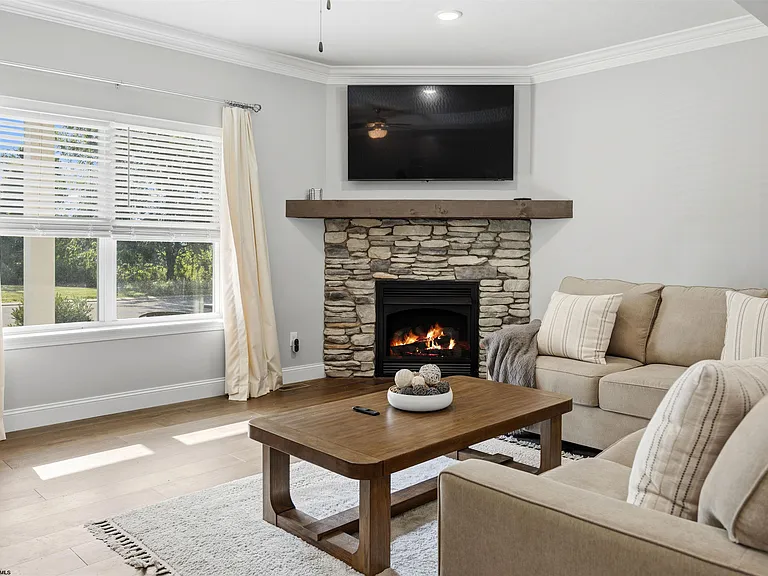 103 Red Oak Ln — Photo 9