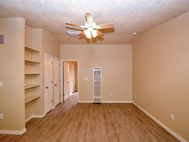 1313 Ortiz Dr SE #3 — Photo 6