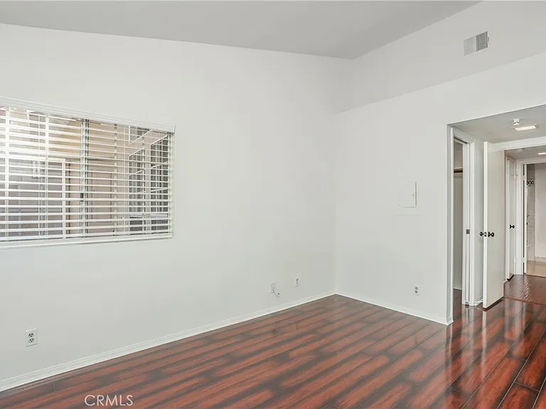 24491 Mozer Dr — Photo 12