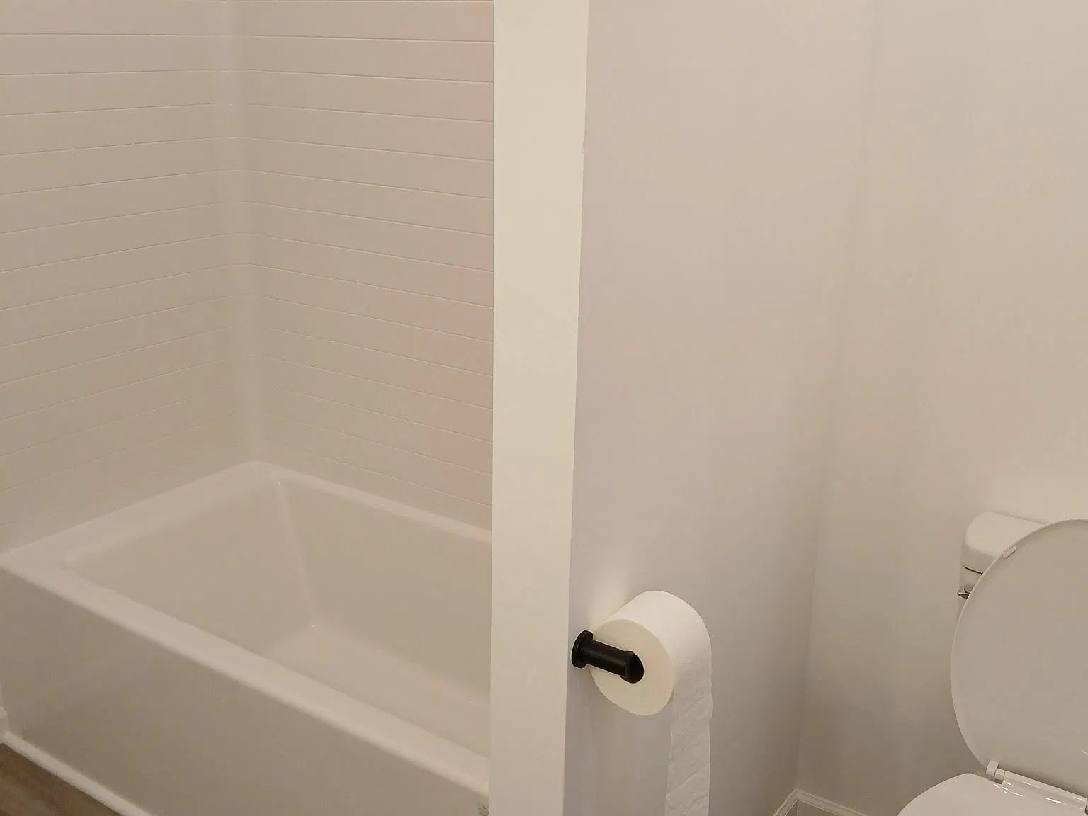 1 bed, $1,000 — Photo 3