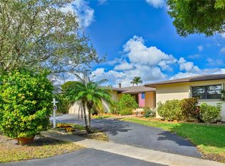 12001 NW 14th Ct, Pembroke Pines, FL 33026
