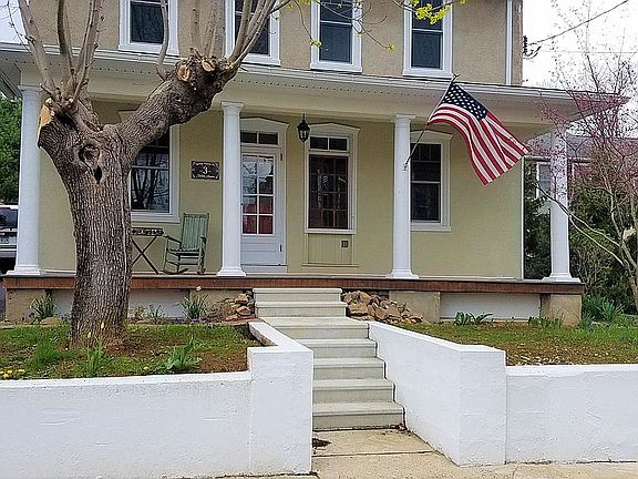 Inviting front entrance